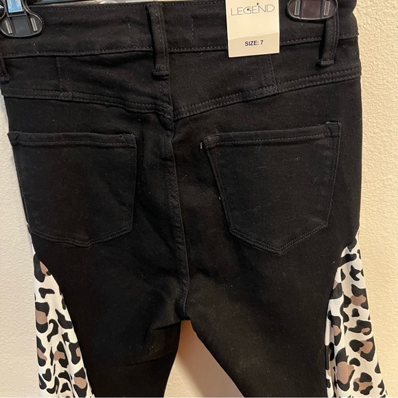 👖 NWT👖 Customized Black Denim with Animal Print Chiffon on Wide Legs. Size 7 - Picture 8 of 11